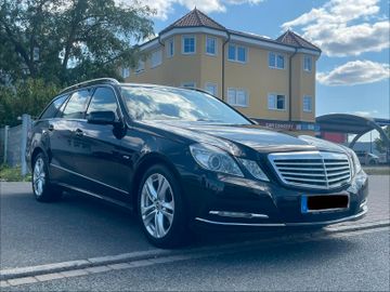 Mercedes E 200 - 3