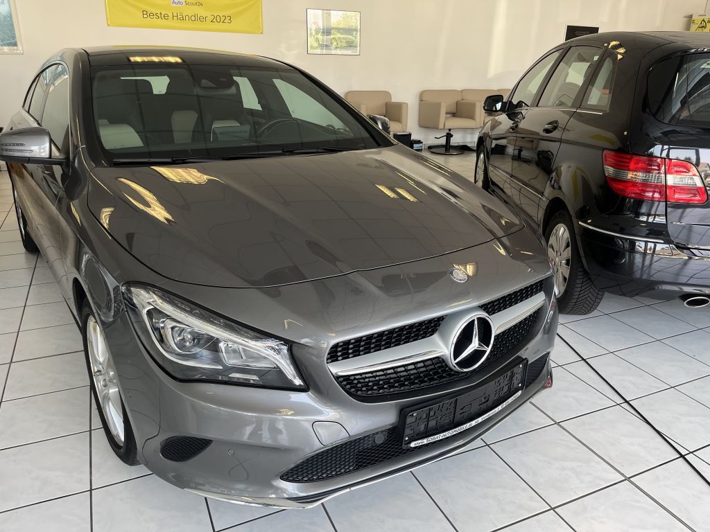 MERCEDES-BENZ CLA Shooting Brake 220 4Matic 7G-DCT, Kamera