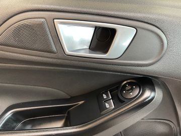 Ford Fiesta Trend 5-Türer *KLIMA*SZHZ*EURO6*TÜV-2027*