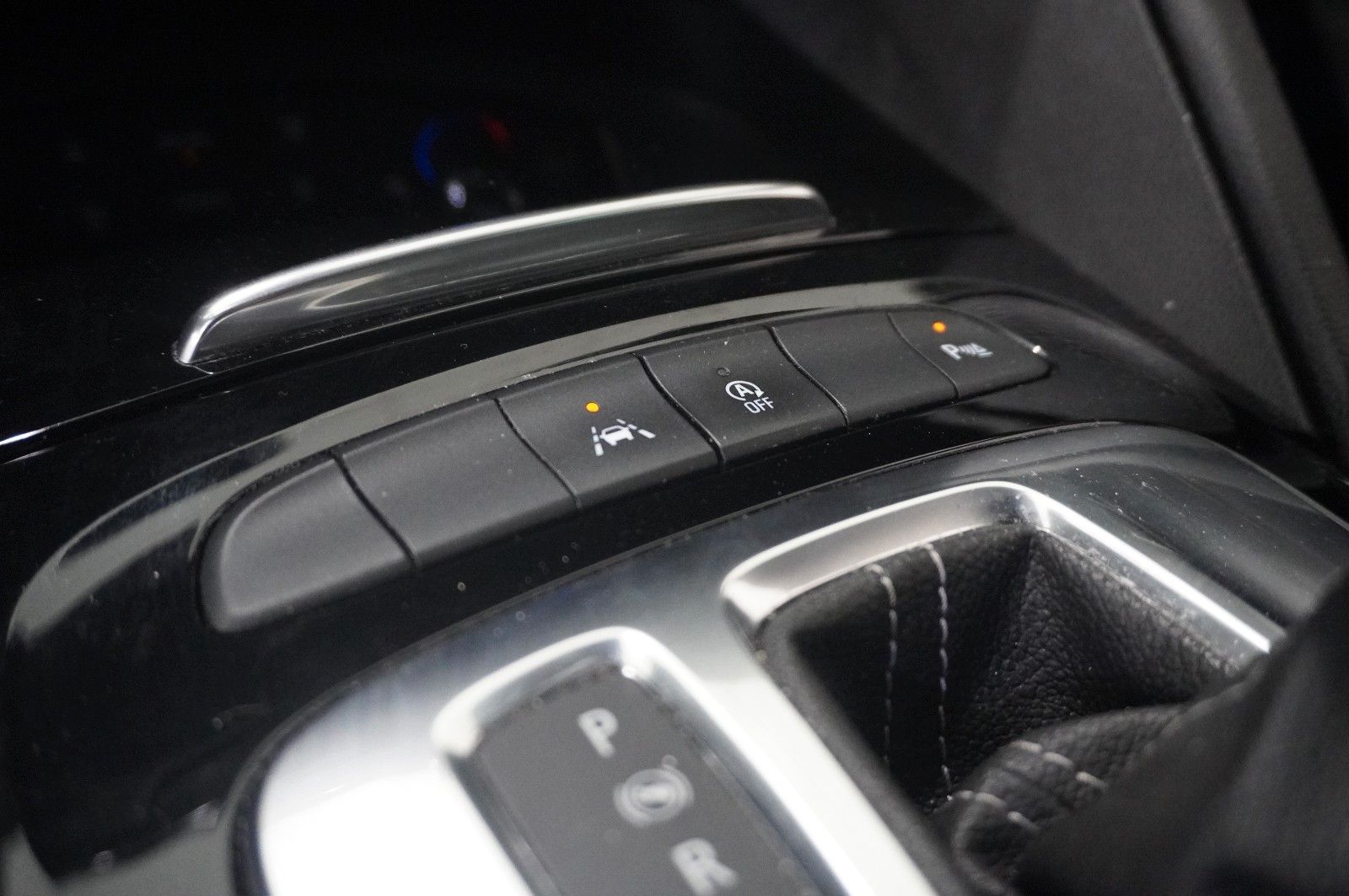 Fahrzeugabbildung Opel Insignia B ST 2.0D ELEGANCE NAVI/LED/KAMERA/HUD