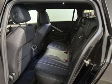 Fotografie 13 des Opel Astra Sports Tourer 1.2 Turbo Automatik GS