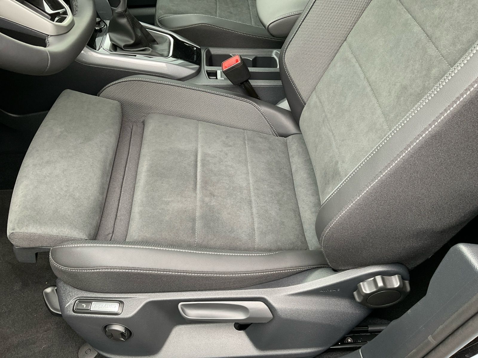 Volkswagen T-Roc - Bild 18