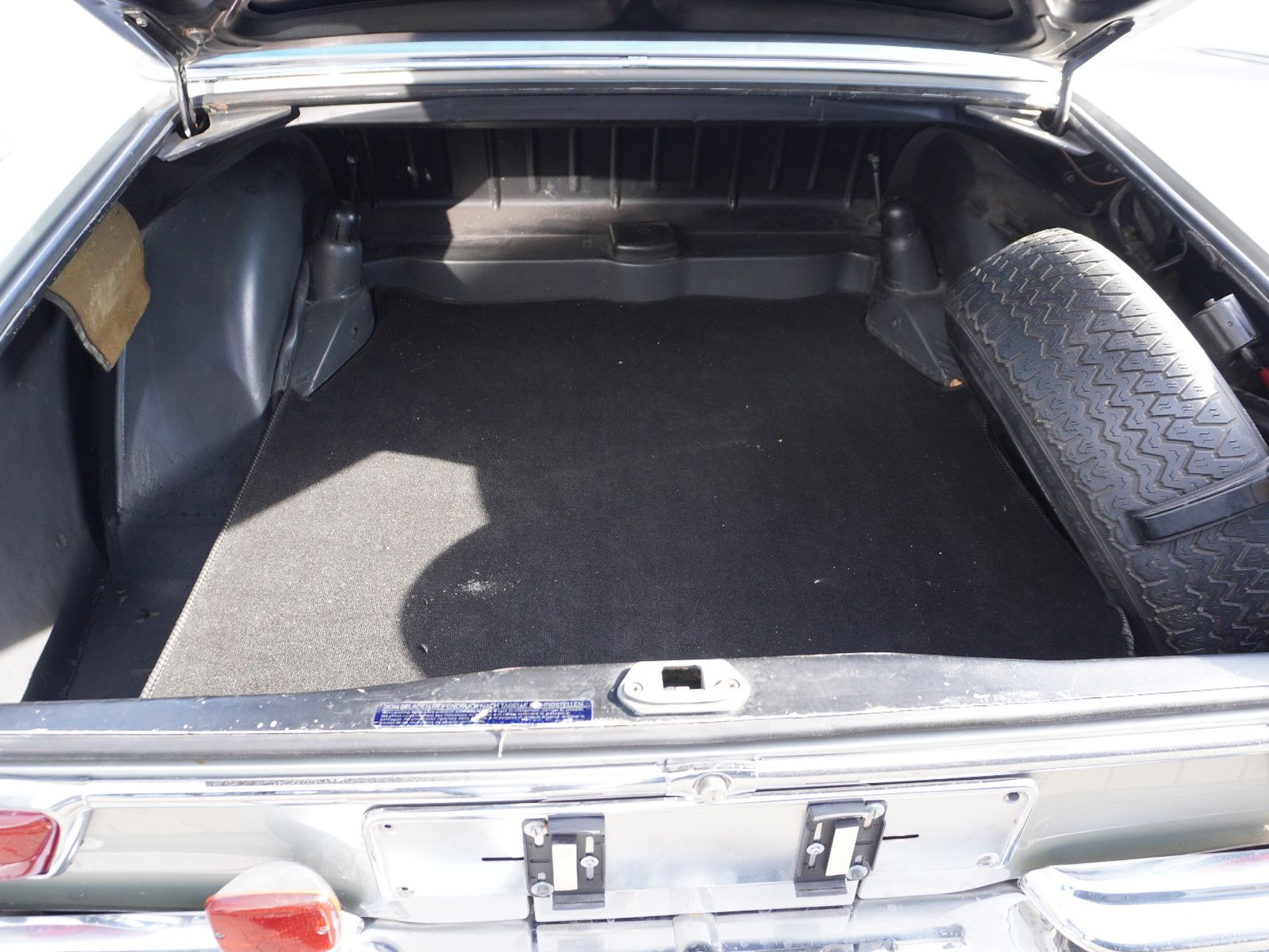 Fahrzeugabbildung Mercedes-Benz 280 SE 3,5 Coupe  W 111