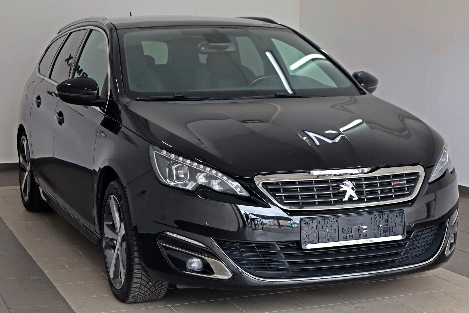 Fahrzeugabbildung Peugeot 308 SW Allure GT-Line T.Leder,Navi,LED,Panorama