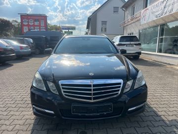 Mercedes E 220 - 2