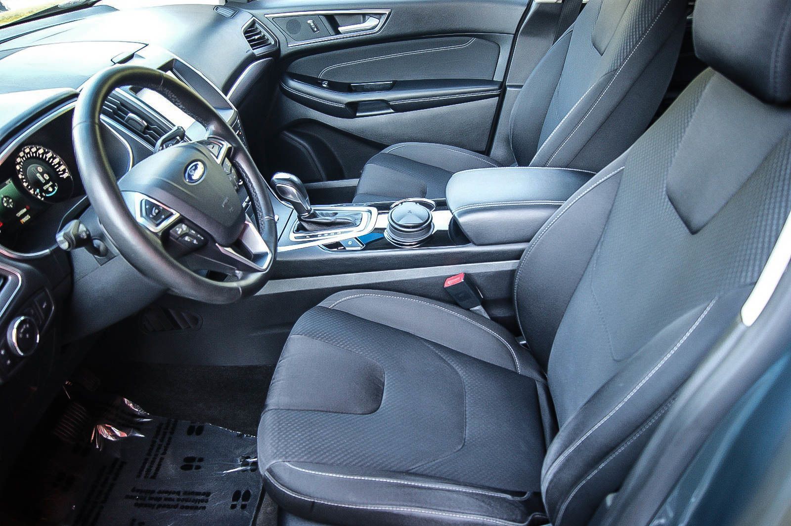 Fahrzeugabbildung Ford Edge 2.0TDCi Bi-Turbo 4x4 LED KAMERA ACC 1.HAND