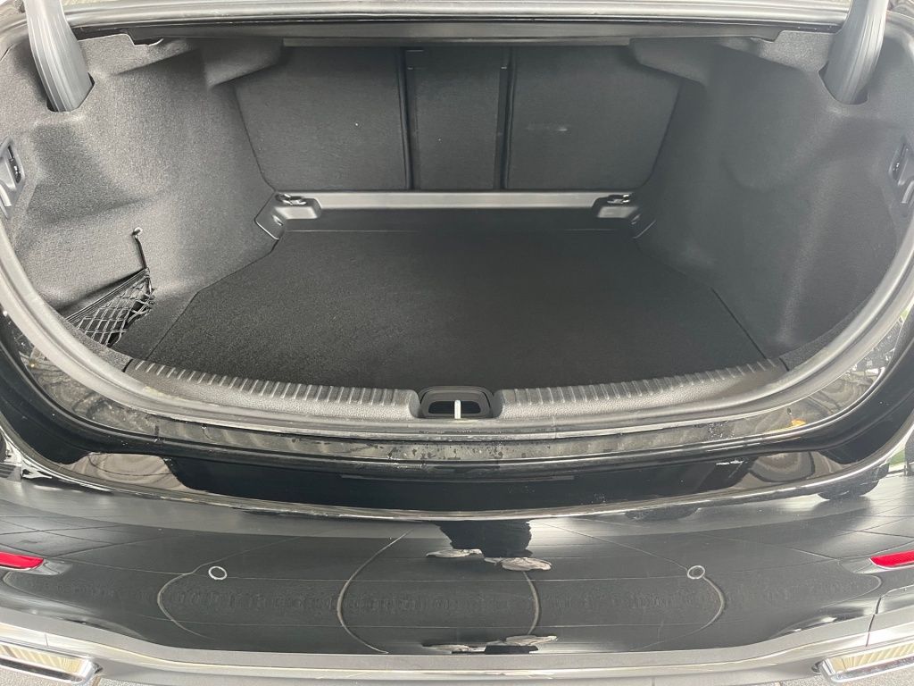 Fahrzeugabbildung Mercedes-Benz C 180 +EDITION-AMG+AHK+360GRAD+DIGITAL+KEYLESS++