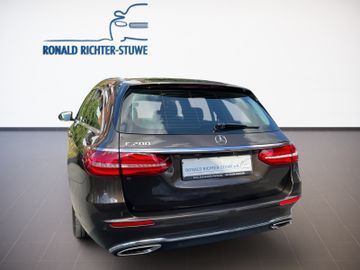 Mercedes E 200 - 3
