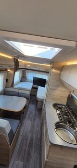 Fendt Bianco Activ 550 KMG (2021) | 2.000 kg | M - Fendt Heckgarage Wohnwagen