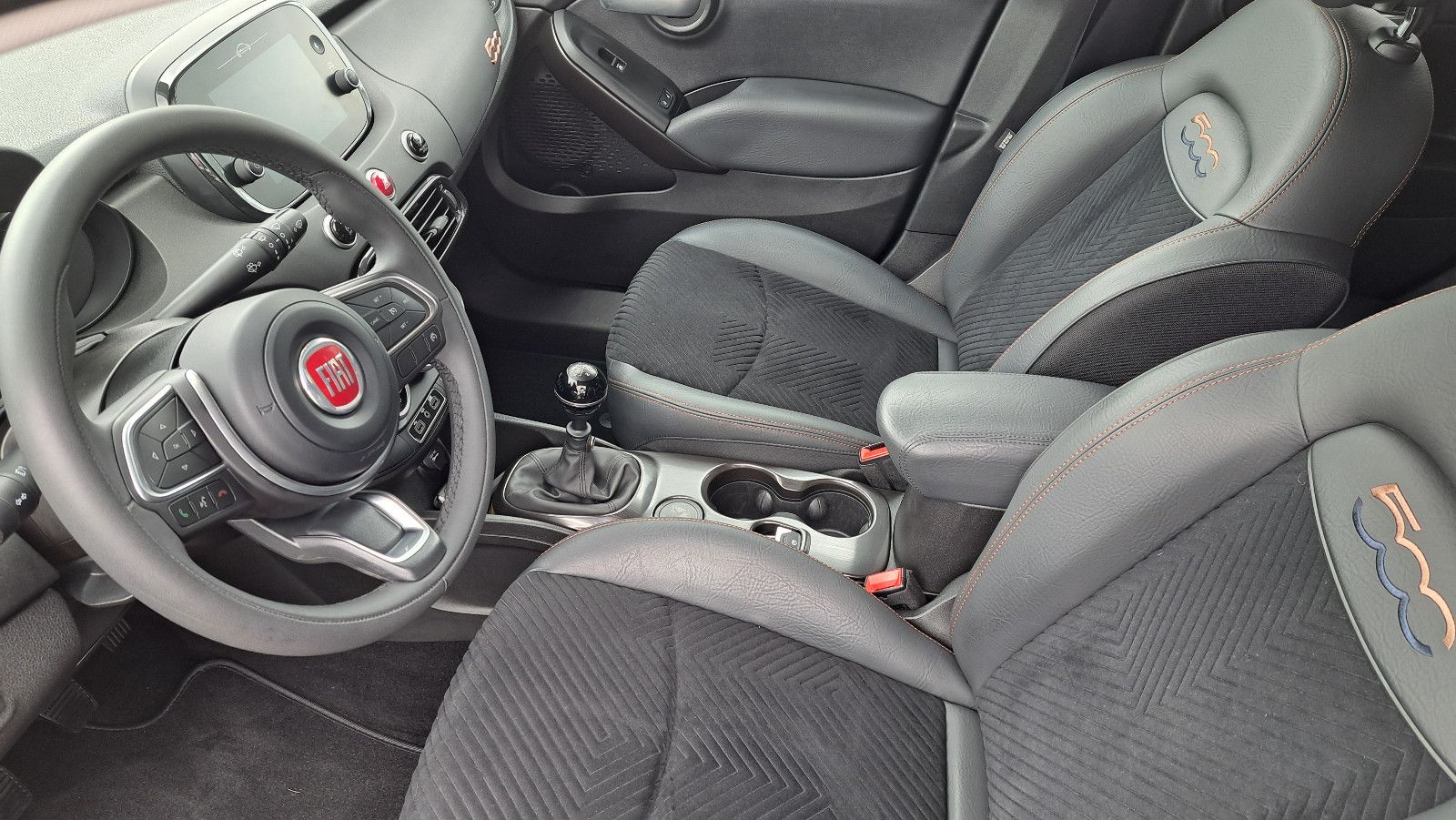 Fahrzeugabbildung Fiat 500X 120th