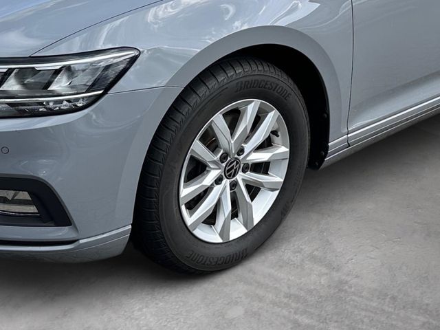 Passat Variant Business 2.0 TDI DSG LED Navi Sit