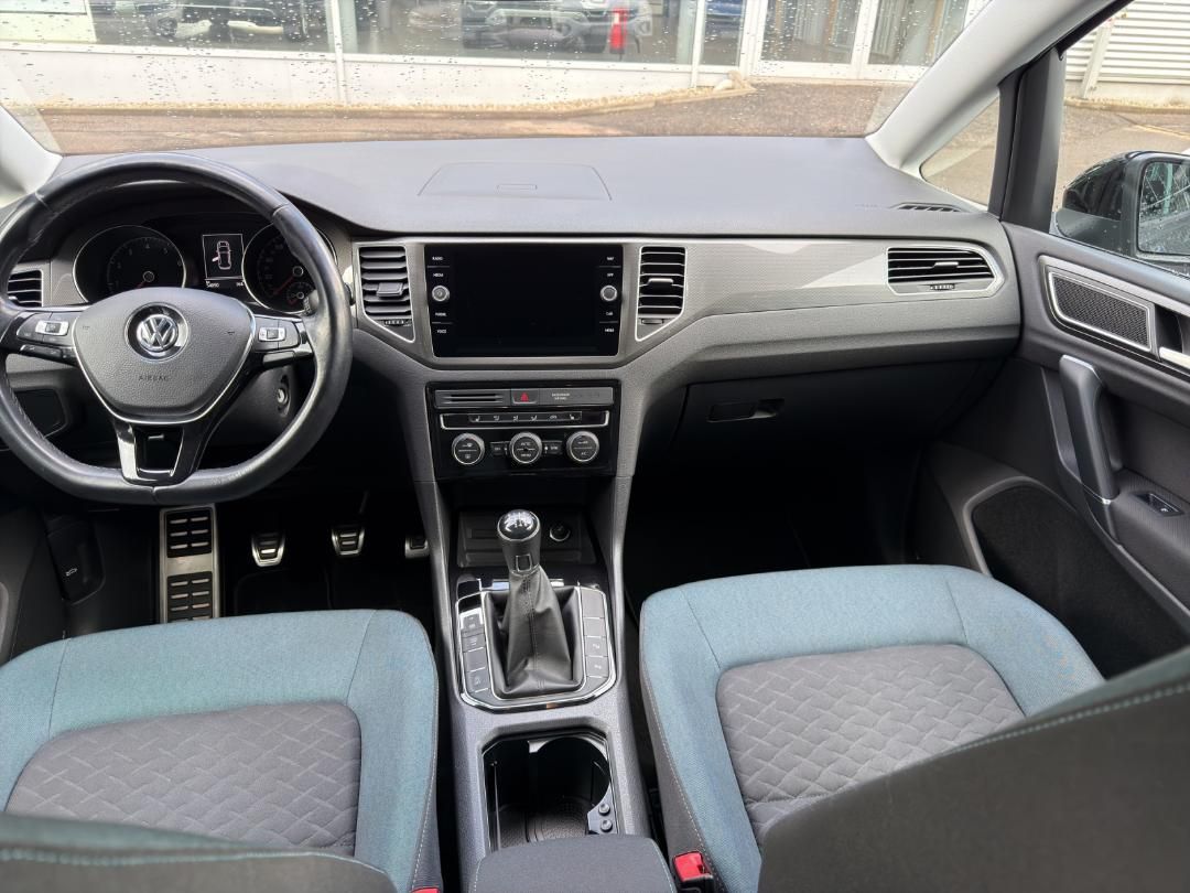 Fahrzeugabbildung Volkswagen Golf Sportsvan IQ.DRIVE IQ-DRIVE 1.5 TSI,ACC,SH,