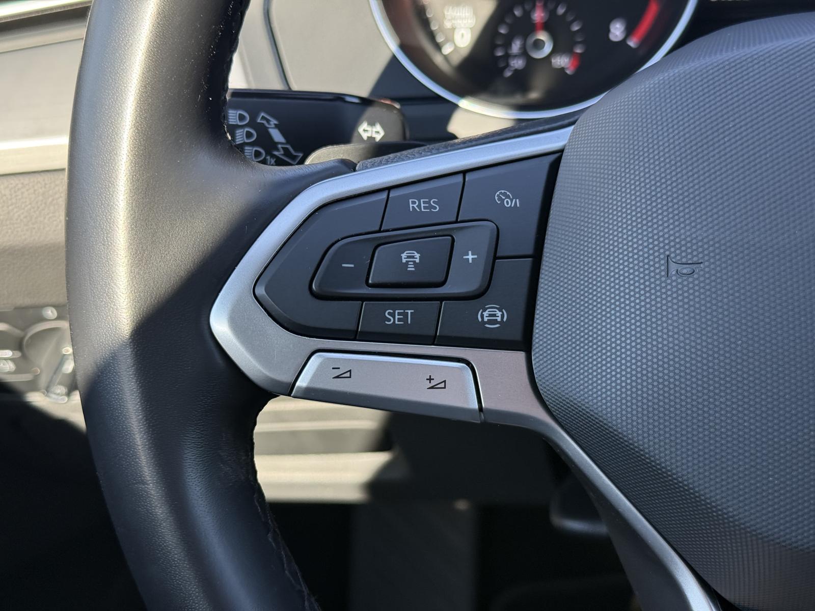 Volkswagen Passat ,R-Kam,Winter,CarPlay,3-Zonen,ACC, миниатюра 29