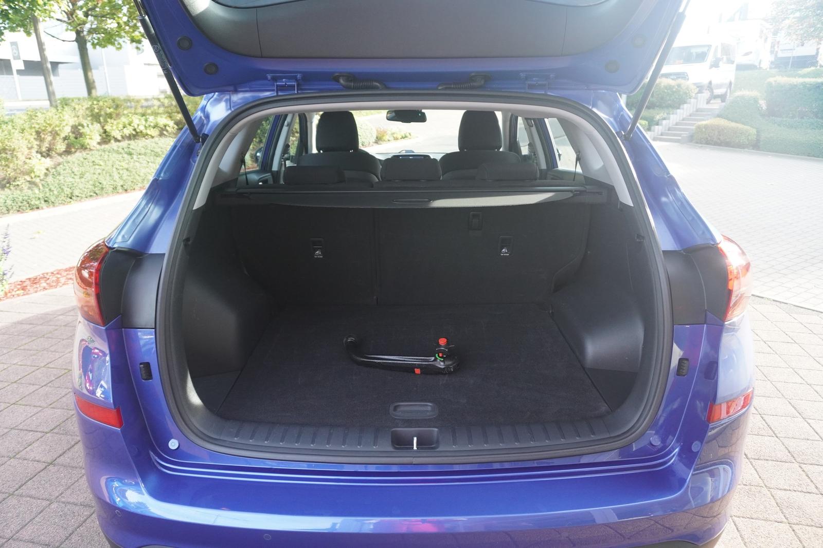 Hyundai Tucson 1.6 T-GDI Navi Kamera AHK DAB Sitzheizung