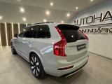 Volvo XC90 Plus Dark Recharge Plug-In Hybrid AWD - Volvo XC90 7-Sitzer