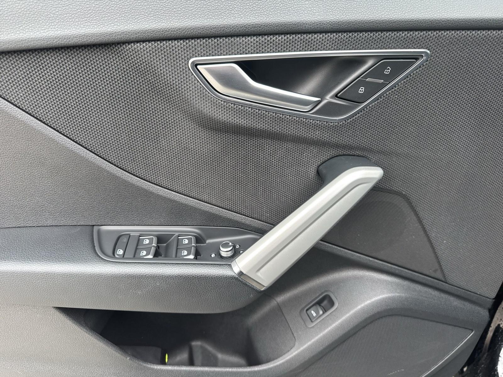 Audi Q2 35 TFSI advanced LED KAMERA PDC+ SHZ 17", миниатюра 14