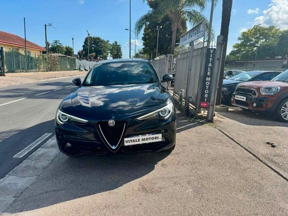 Alfa Romeo Stelvio 2.2 Turbodiesel 190 CV AT8 Q4 imagem 2
