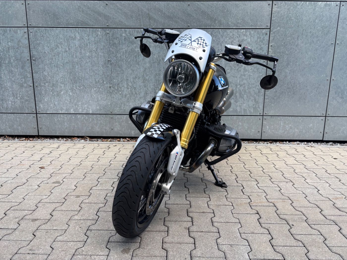Fahrzeugabbildung BMW R nine T viel Zubehör