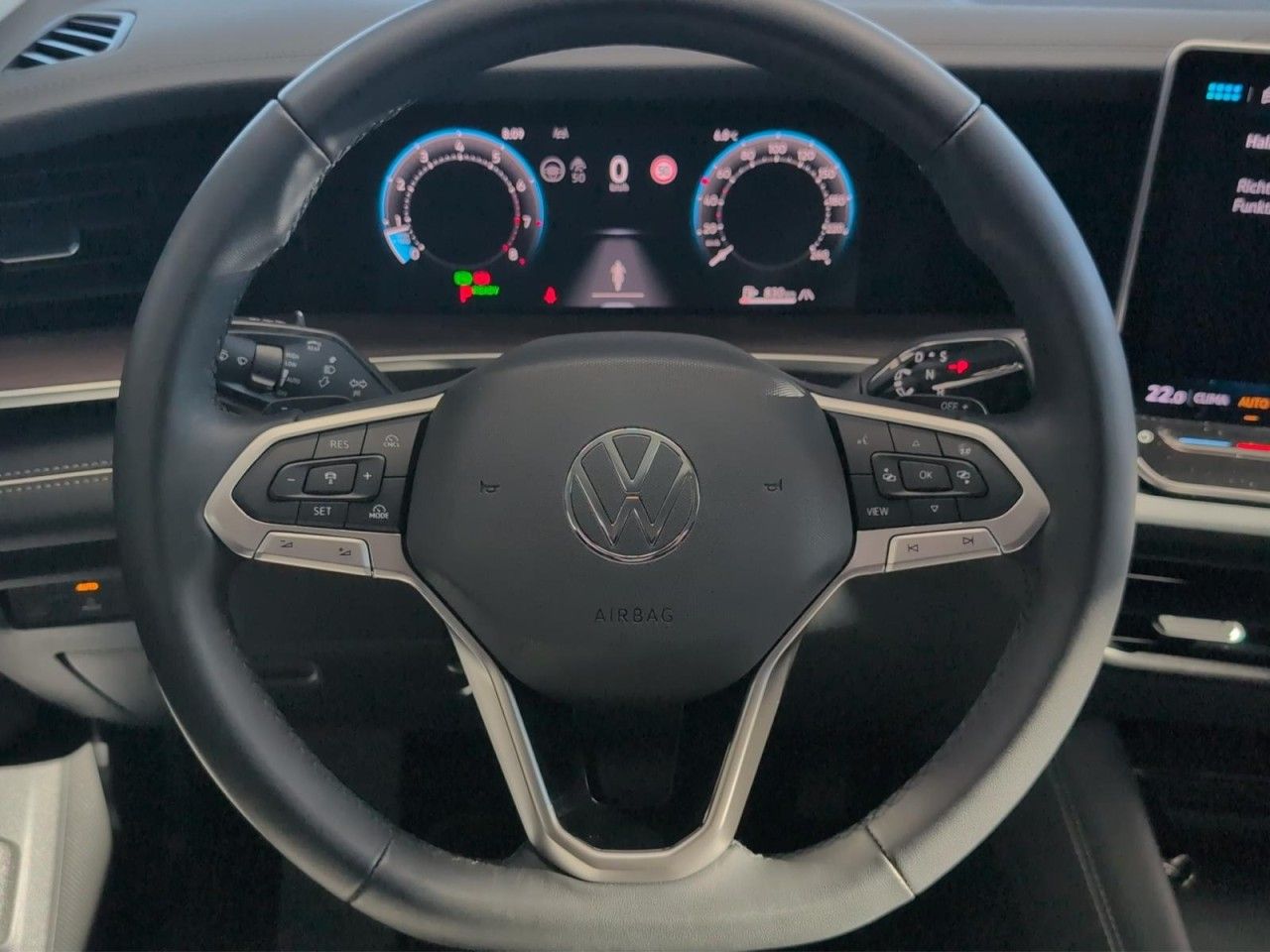 Tayron Elegance 1.5 eTSI DSG Klima Navi