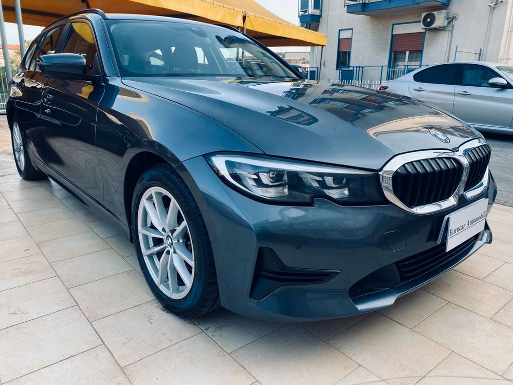 Image of BMW 320