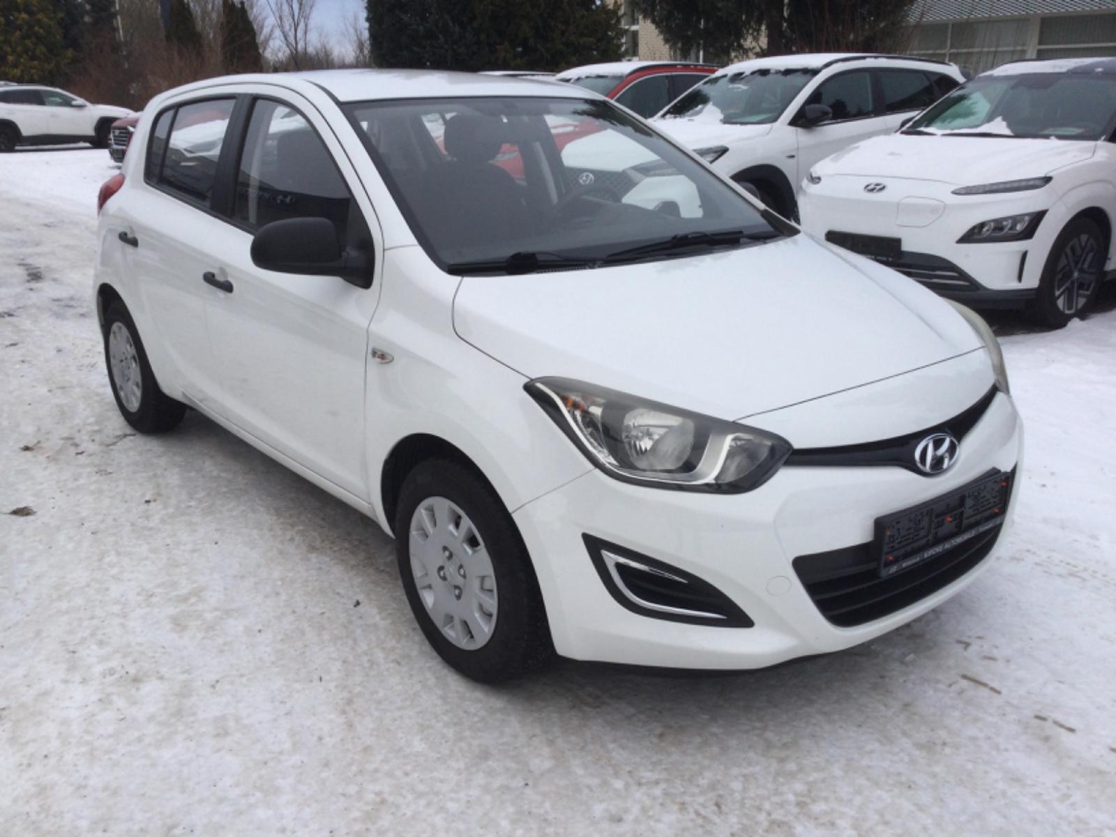 Hyundai i20 1.2 Classic Allwettereifen