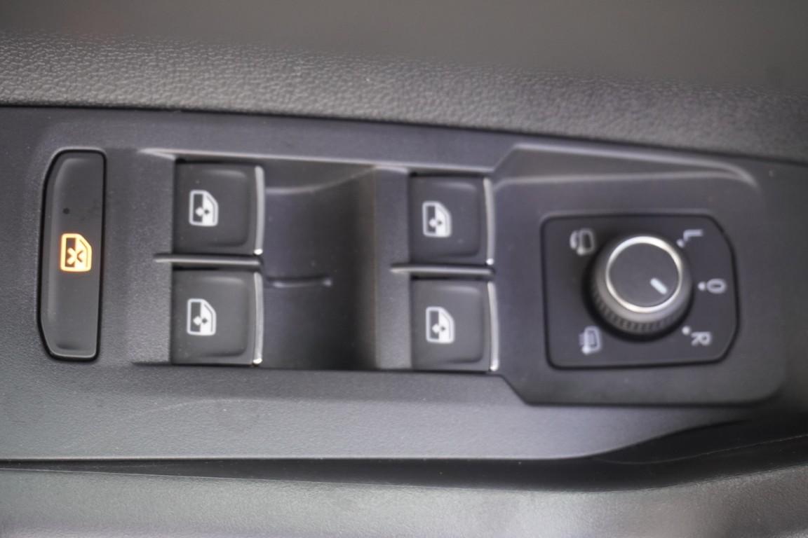 Volkswagen Taigo 1.0 TSI DSG R-Line LED ACC Navi Kamera, миниатюра 10