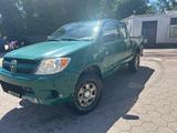 Toyota HILUX 2,5 D-4D EXTRA CAB 4x4 AHÄNGERK. SITZHEIZ. - Toyota Hilux Gebrauchtwagen in Hamburg
