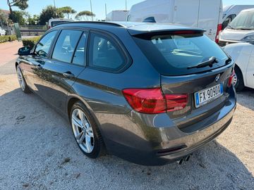 BMW 320 - 4