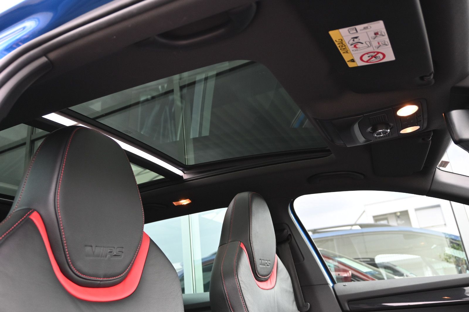 Fahrzeugabbildung SKODA Octavia 2.0 TDI Green tec DSG RS Combi °AHK°STHZ