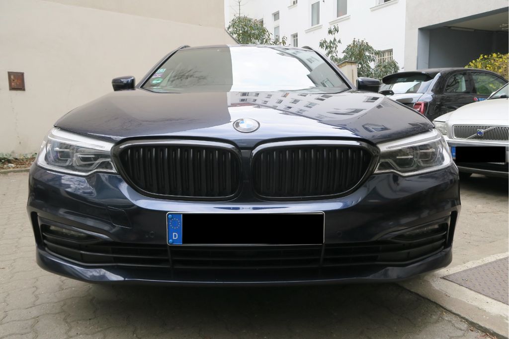 Image of BMW 540