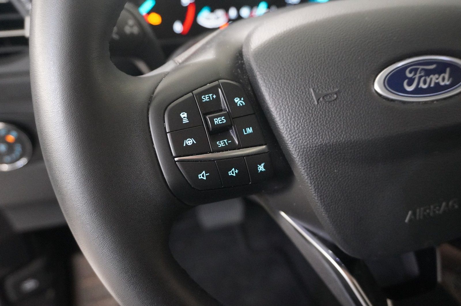 Fahrzeugabbildung Ford Focus Turnier 1.5D TITANIUM NAVI/LED/KAMERA/DAB+