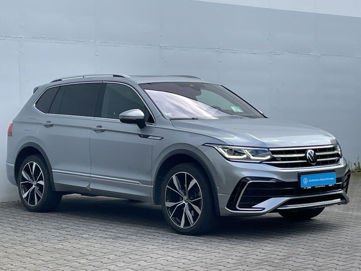 Tiguan Allspace 2.0 TDI R-Line 4Motion AHK/Pano 