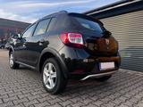 Dacia Sandero Stepway TCe 90 Prestige Navi Scheckheft - Dacia Sandero Gebrauchtwagen in Düsseldorf