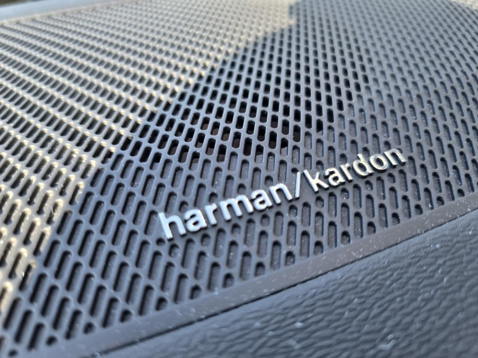 Fahrzeugabbildung Volvo XC40 B4 Benzin Plus Dark 'ACC, BLIS, 360-Cam'