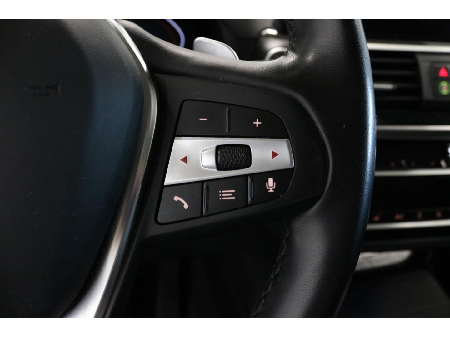 Fahrzeugabbildung BMW X3 xDrive 20 d xLine X-Line Navi el. Heckklappe
