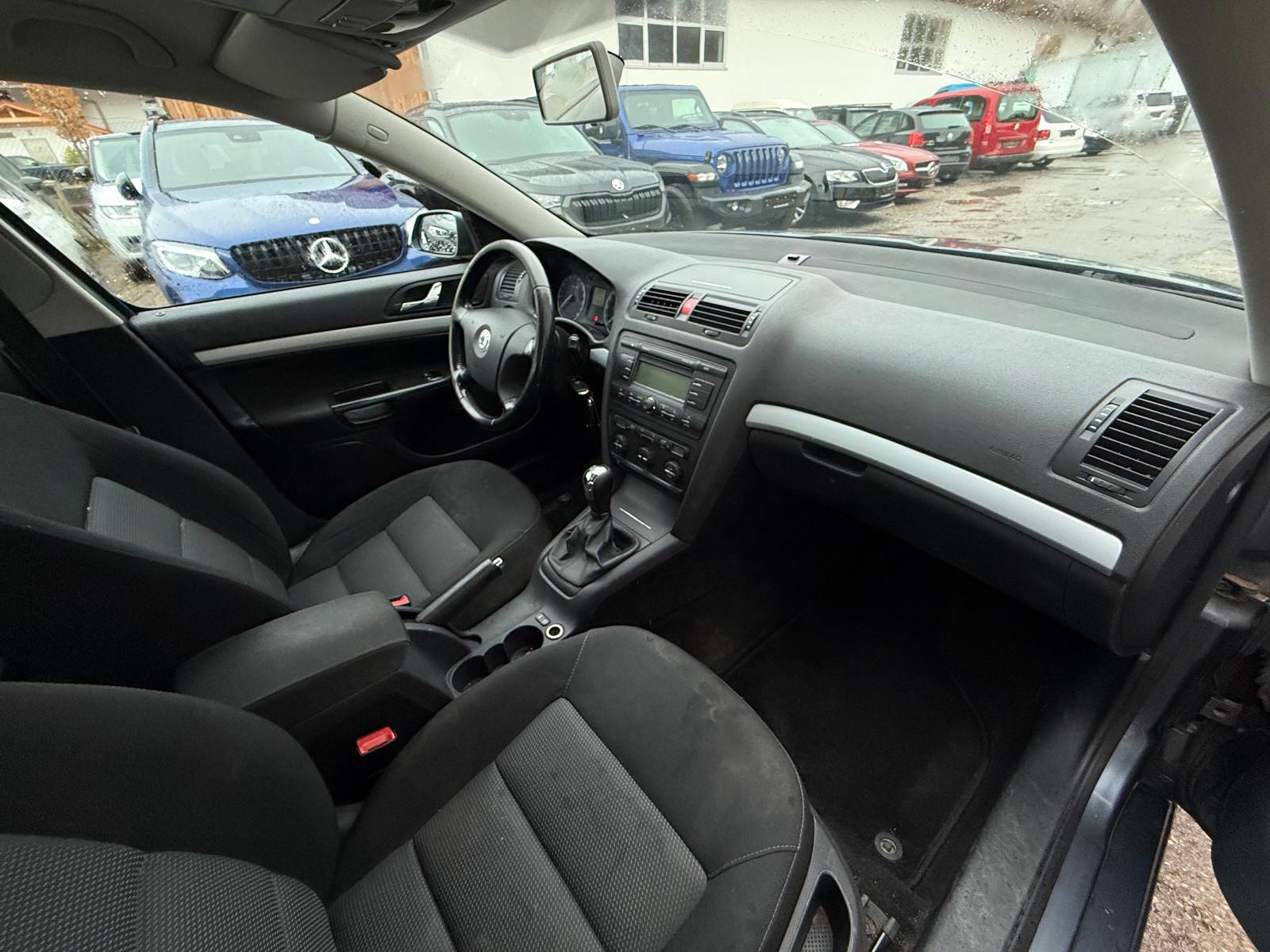 Skoda Octavia 2009 — photo 17