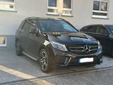 Mercedes-Benz GLE 250d 4MATIC mit AMG PAKET/AMG LINE/NIGHTPKT - Mercedes-Benz GLE 250 aus 2015