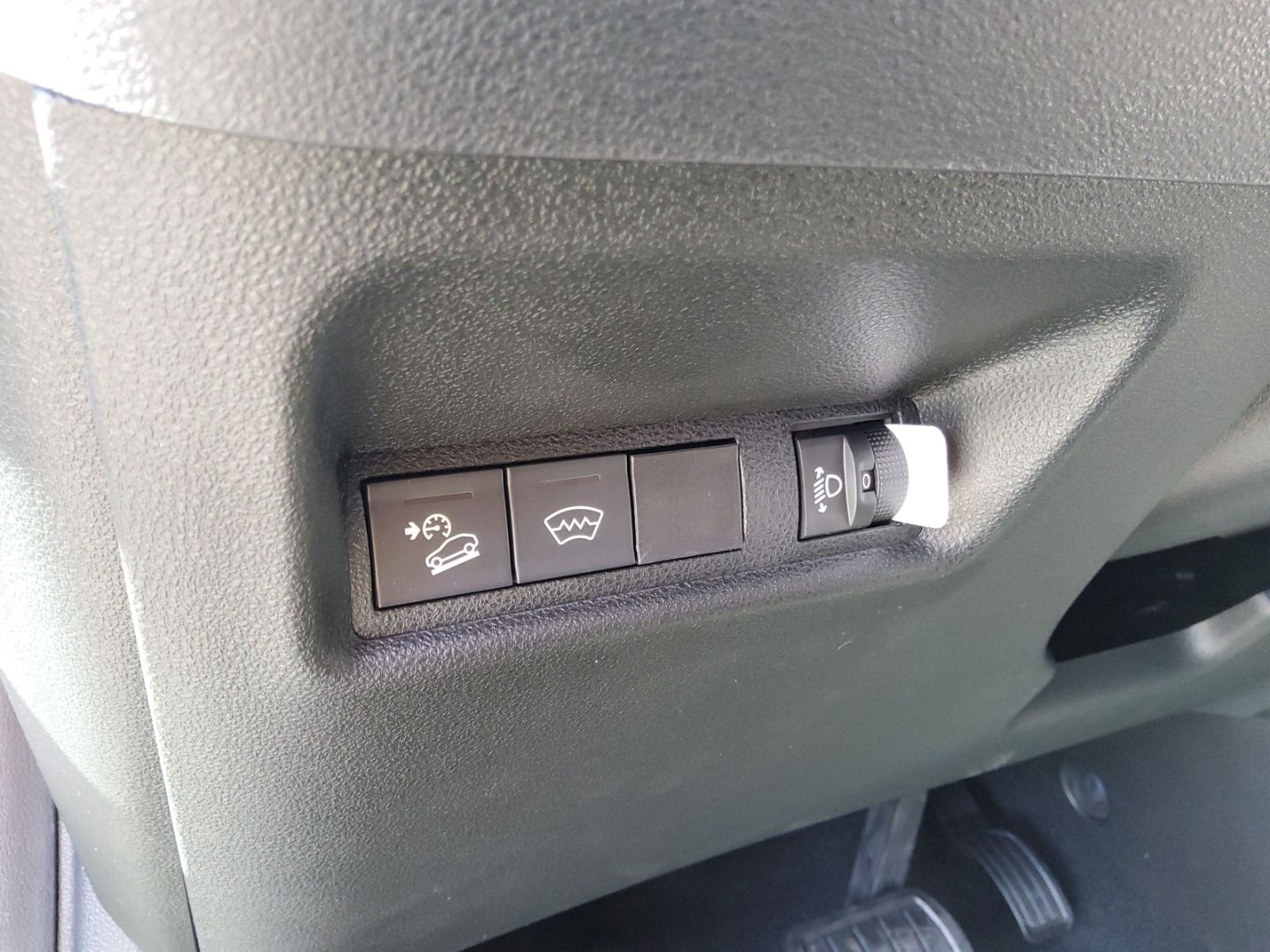 Fahrzeugabbildung Jeep Avenger Altitude Mildhybrid Allwetter, SHZ, Keyl