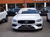 Volvo V60 B3 Core - Volvo mit Benzin-Antrieb: Stoff, Kombi