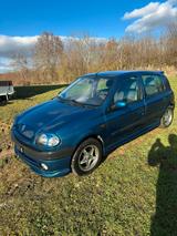 Renault Clio RXE 1.6 Automatik RXE - gebrauchte Renault Clio aus dem Jahr 1999