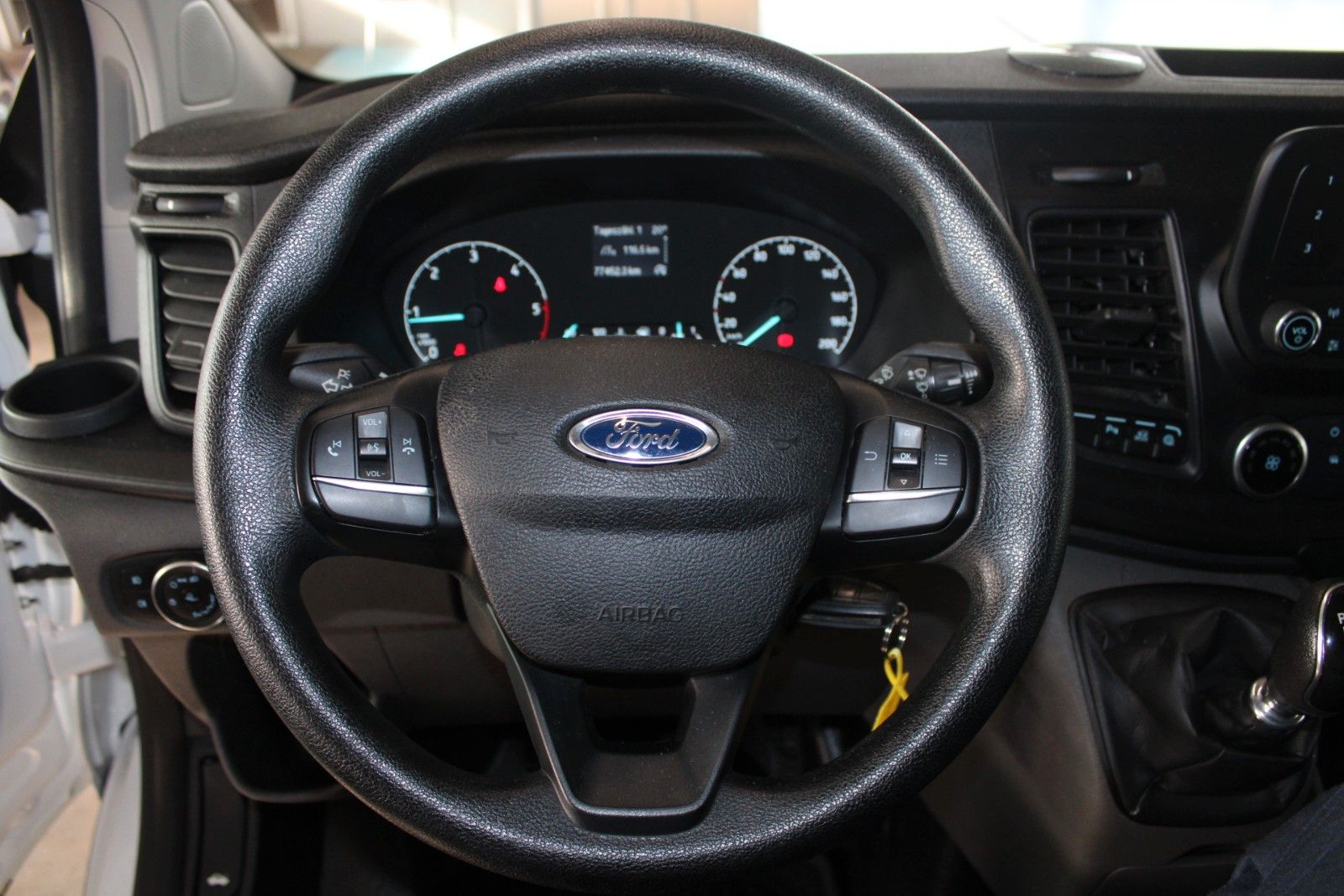 Fahrzeugabbildung Ford Transit Custom L1 Kasten KLIMA PDC FSH 1.Hand