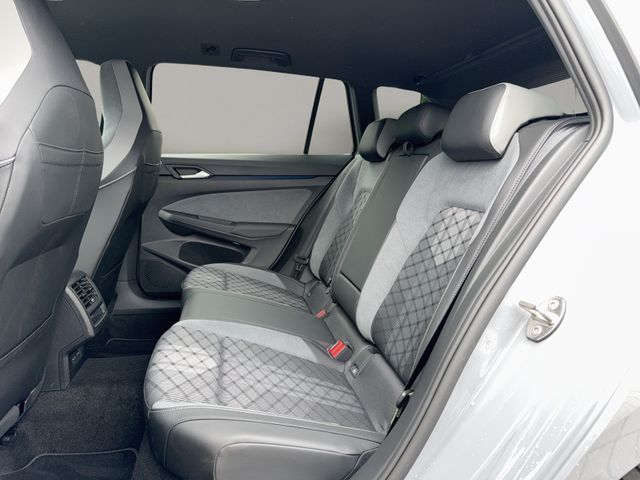 Golf Variant R-Line 1.5 eTSI, Navi, BlackStyle,