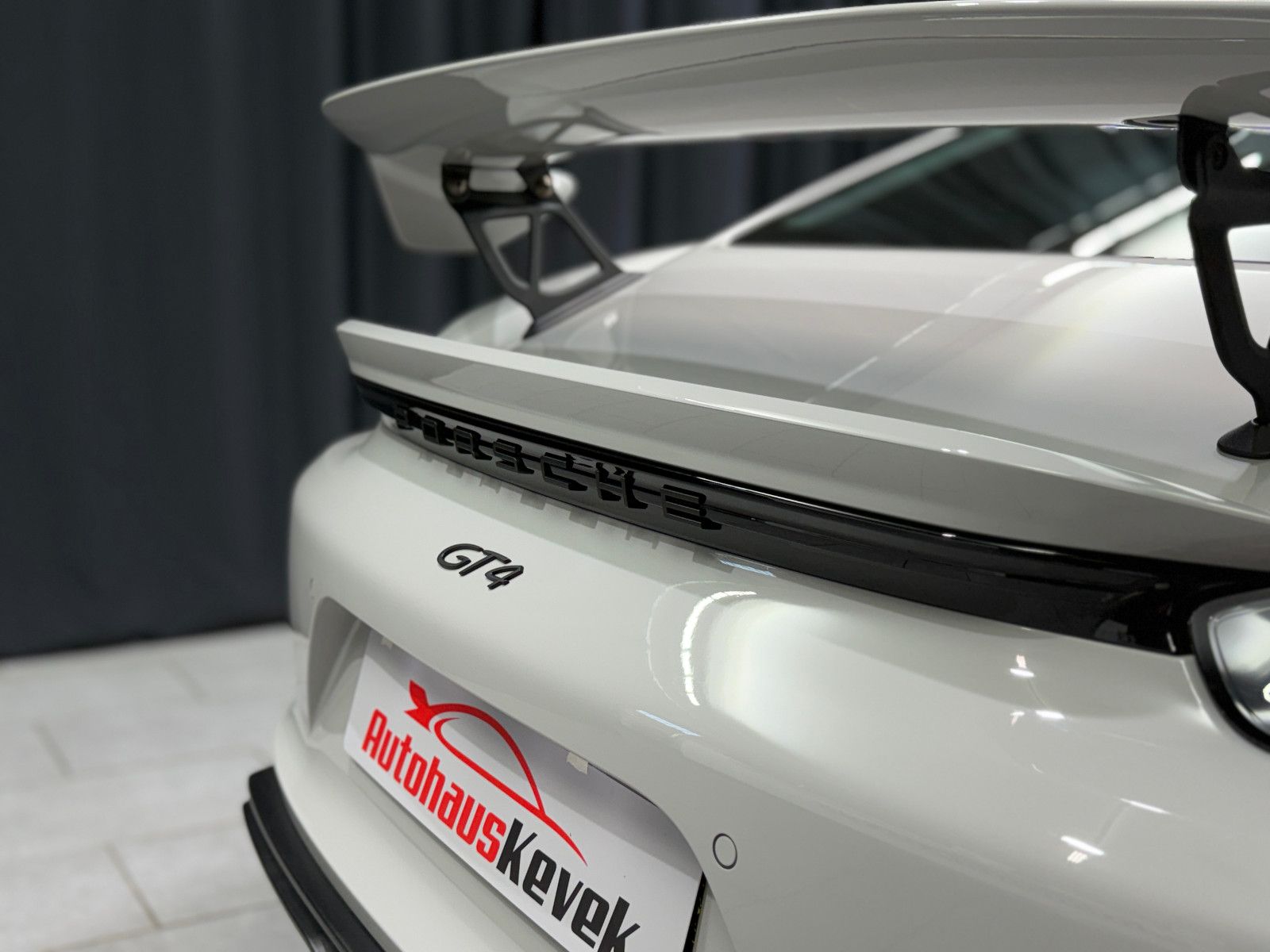 Fahrzeugabbildung Porsche Cayman GT4|918 SCHALENSITZE|PCCB|1.HAND|SCHALTER