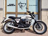 Moto Guzzi V7 Classic - MOTO GUZZI V7 CLASSIC