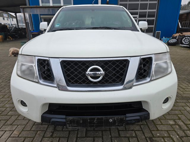 Nissan Navara Pickup Double Cab SE 4X4