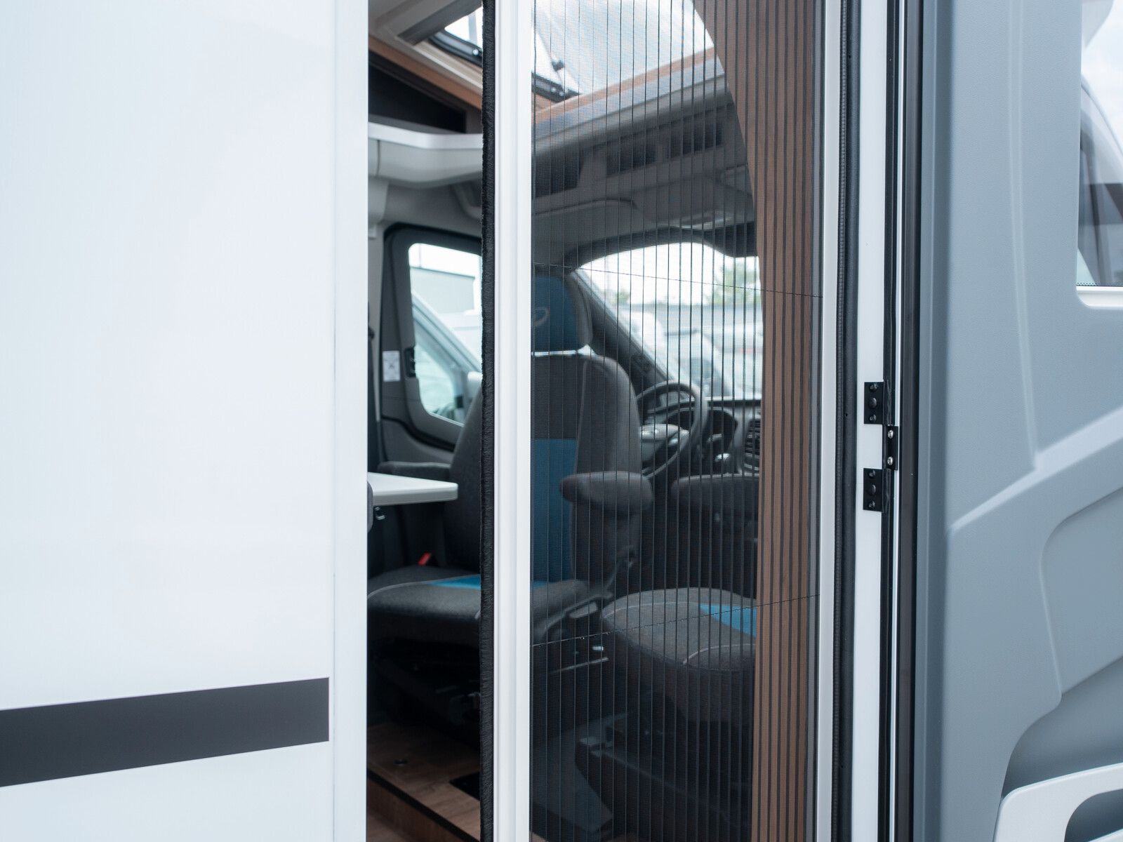 Fahrzeugabbildung Dethleffs Globebus Go Globebus Go T 15 12.641 sparen!