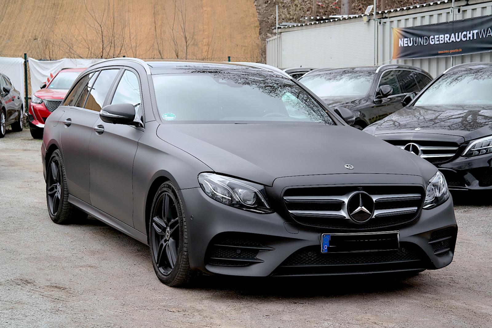 Mercedes-Benz E 300 d T Autom*AMG-Line*Burmeister*Pano*1.Hand*