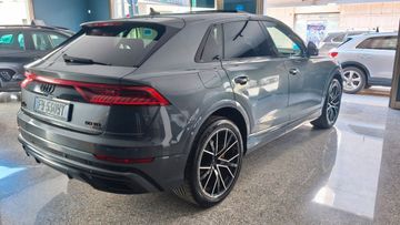 Audi Q8 - 7