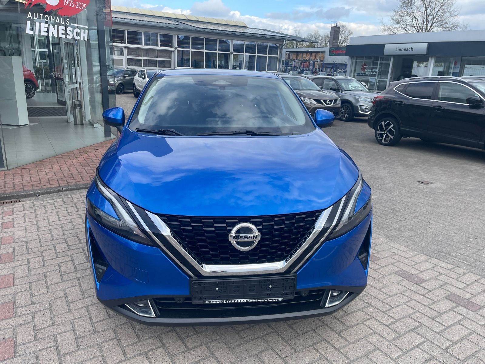 Fahrzeugabbildung Nissan Qashqai 1.3 Mild-Hybrid N-Connecta Automatik ACC