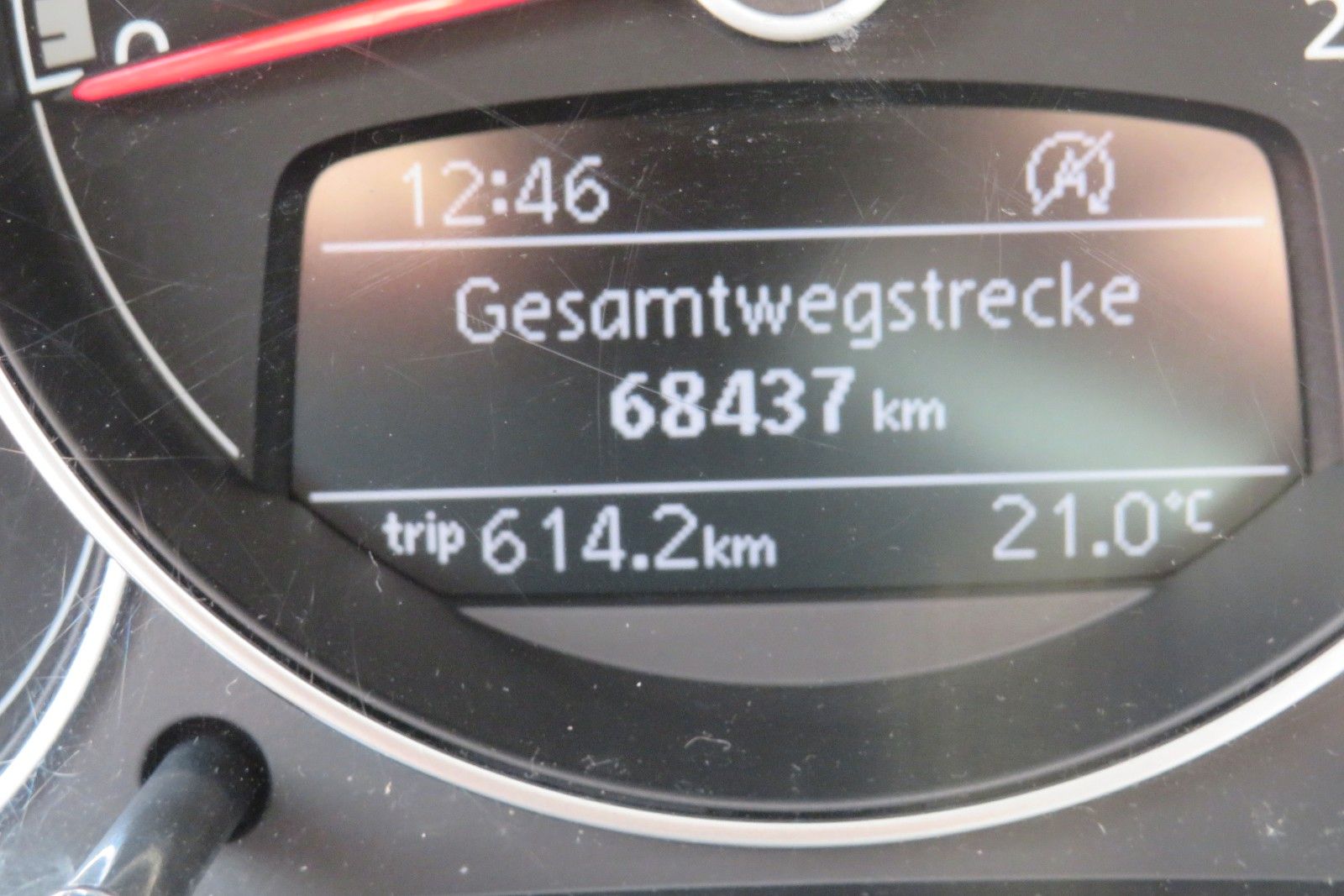 Fahrzeugabbildung Volkswagen up! 4T SITZH. GJ KLIMA TELVOR MAPS&MORE 1.HD